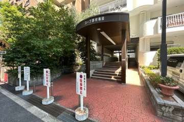 南側エントランス