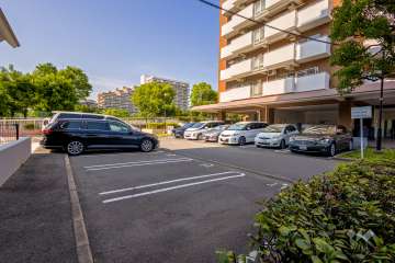 敷地内駐車場（屋外平面式）