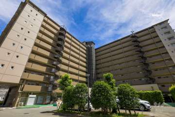 シティハイツ大淀1号棟の外観（北西側から）
