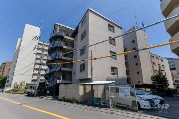 シャルム中津の外観（北西側から）