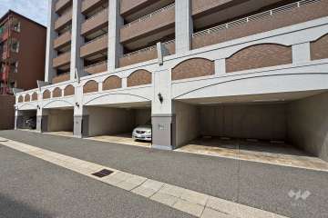 敷地内駐車場（屋内平面式）