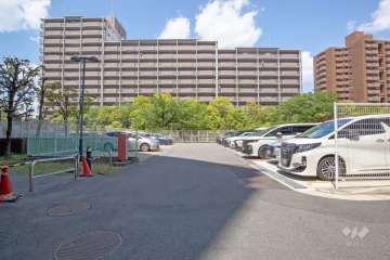 敷地内駐車場(屋外平面式)