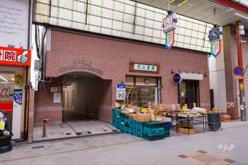 ノーブル南森町の外観（南東側から）