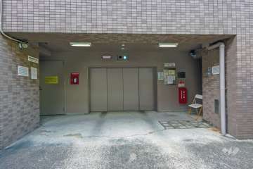 敷地内駐車場（屋内機械式）