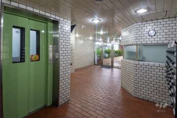 エントランスホール