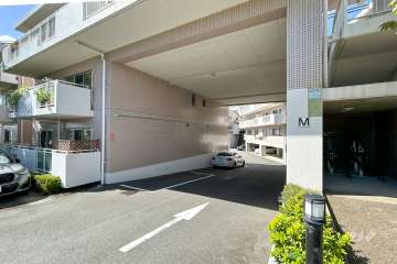 駐車場の出入口