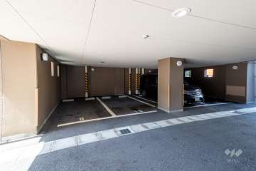 敷地内駐車場（屋内平面式）