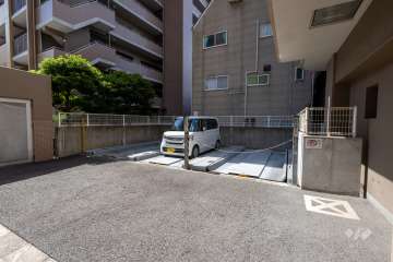 敷地内駐車場（屋外機械式）