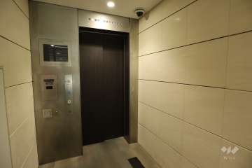 共用のエレベーター