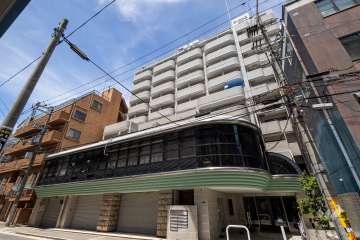 ライオンズマンション中之島公園北の外観（南東側から）