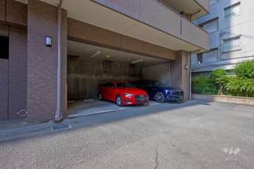 敷地内駐車場（屋内平面式）