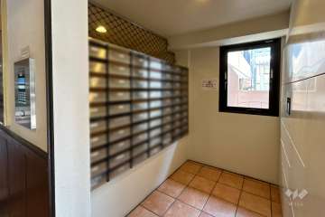 宅配ボックスと共用ポスト　