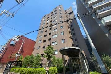 リーガル梅田の外観(南西側から)