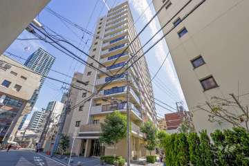 リビオレゾン梅田カサーレの外観（南西側から）