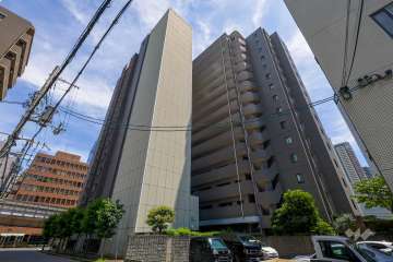 リベールシティ新梅田の外観（北西側から）