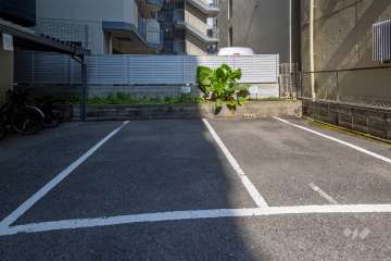 敷地内駐車場（屋外平面式）