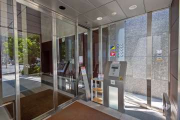 エントランス（オートロック付き）