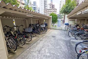 駐輪場（屋根付き）