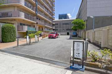 敷地内駐車場（屋外平面式）