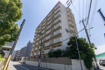 中津パークマンションの外観（北東側から）