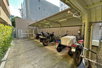 バイク置場
