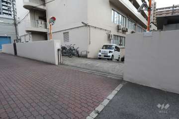 駐車場の出入口