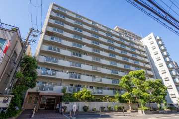 日商岩井南森町マンションの外観（南西側から）