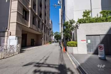 敷地北側の前面道路　