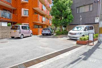 敷地内駐車場（屋外平面式）