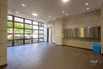 エントランスホール