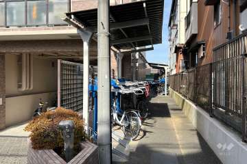 駐輪場（屋根付き）