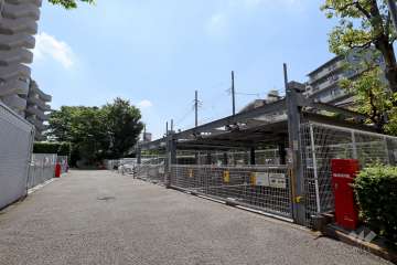 敷地内駐車場（屋外機械式）