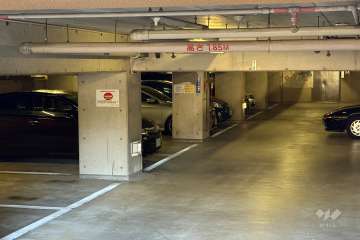 敷地内駐車場（屋内平面式）