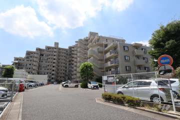 川口弥平パークホームズの外観（北側から）
