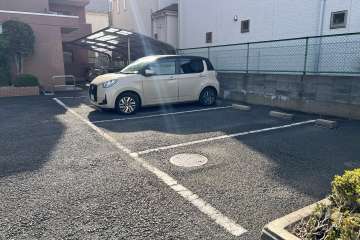 敷地内駐車場（屋外平面式）