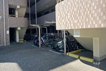 駐輪場、バイク置場