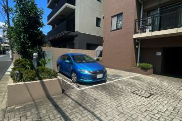 敷地内駐車場（屋外平面式）