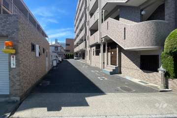 駐車場の出入り口