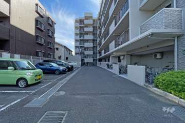 敷地内駐車場（屋外平面式）