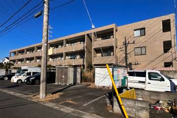 マリアージュ東川口の外観（南西側から）