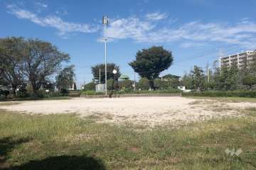 敷地に隣接した戸塚西台公園
