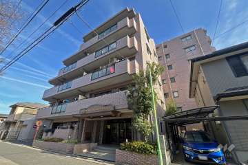 ダイアパレス東浦和2の外観（南西側から）