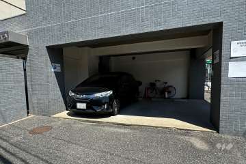 敷地内駐車場（屋内平面式）