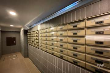 共用ポストと宅配ボックス