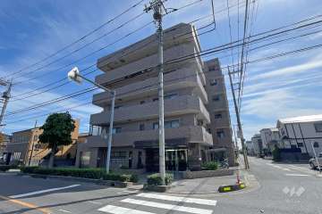 東川口第８サニーコートの外観（北西側から）