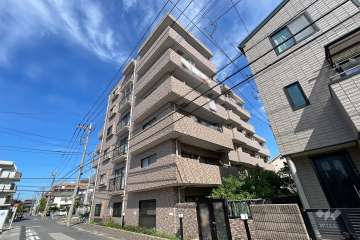 東川口第８サニーコートの外観（南西側から）