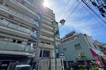 モンファイエ西川口の外観（北東側から）