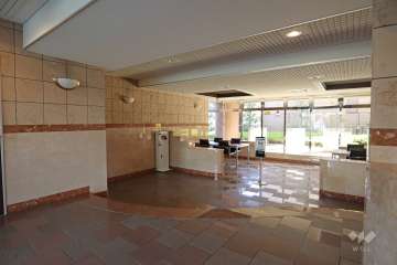 エントランスホール