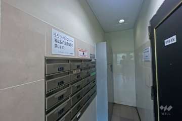 共用ポストと宅配ボックス