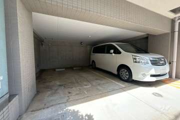 敷地内駐車場（屋内平面式）